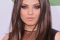 Mila-kunis-smokey-seductive-eye-makeup-for-brunettes-side